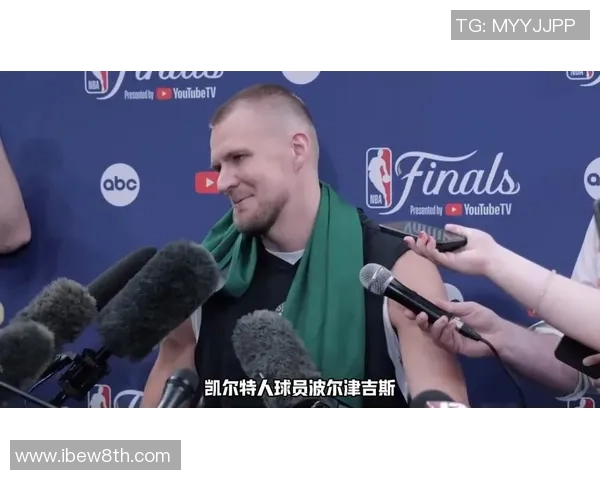 桑托斯畅谈库里与波尔津吉斯挡拆组合的威力与防守难题 桑托斯畅谈库里与波尔津吉斯挡拆组合的威力与防守难题